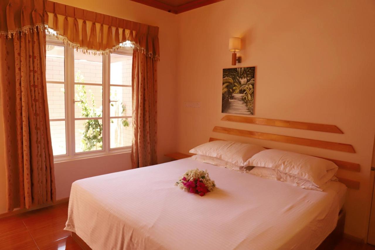 New Breeze Thoddoo Inn Exterior foto
