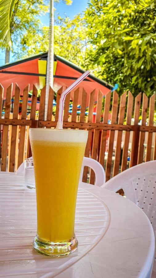 New Breeze Thoddoo Inn Exterior foto